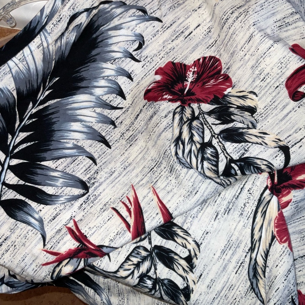 Craft + Flow Voyage Men’s Leaves & Floral T-Shirt, Short Sleeves EUC - Picture 8 of 11